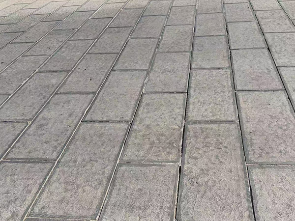 仿古老石板地铺效果